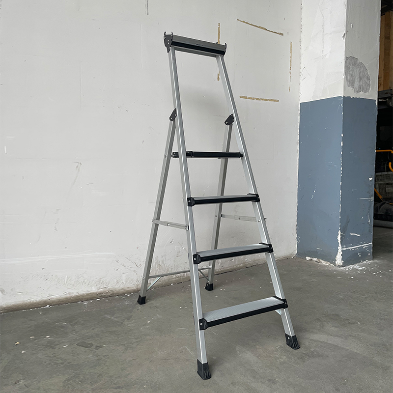 GS82 Heavy Duty Aluminum Step Ladder with Anti-collision Soft Steps 8200 Series